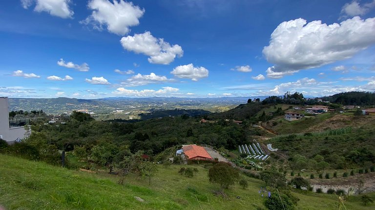 El Cielo en la Vereda Barroblanco de Santa Elena