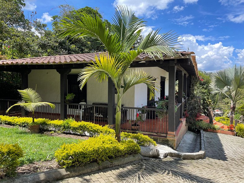 Finca Amanzi en la Vereda El Tablazo cerca a Llanogrande