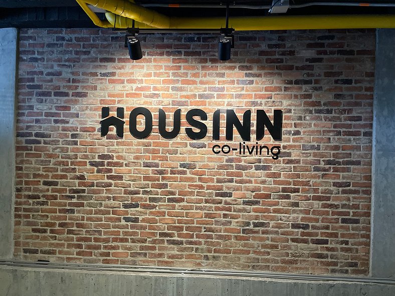 Housinn co-living 102 ubicado en el barrio Fátima de Medellí